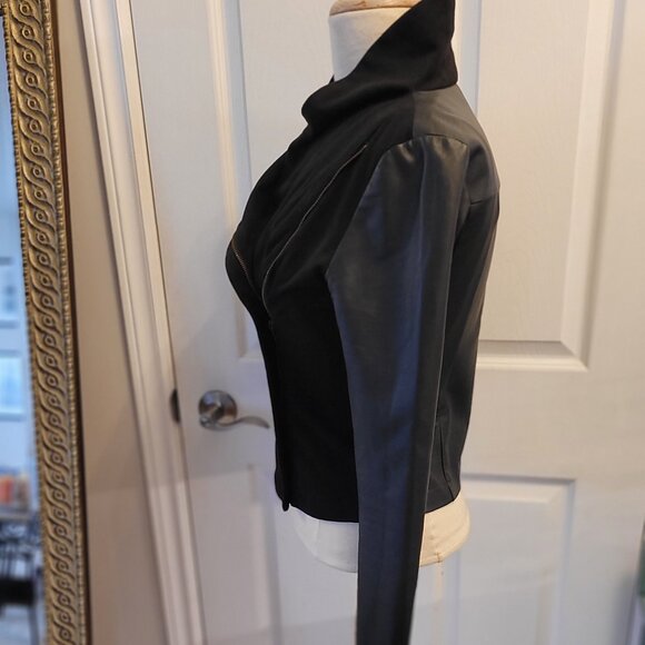 Beautiful Romeo + Juliette Couture Black Fitted Moto Jacket! - Picture 3 of 7